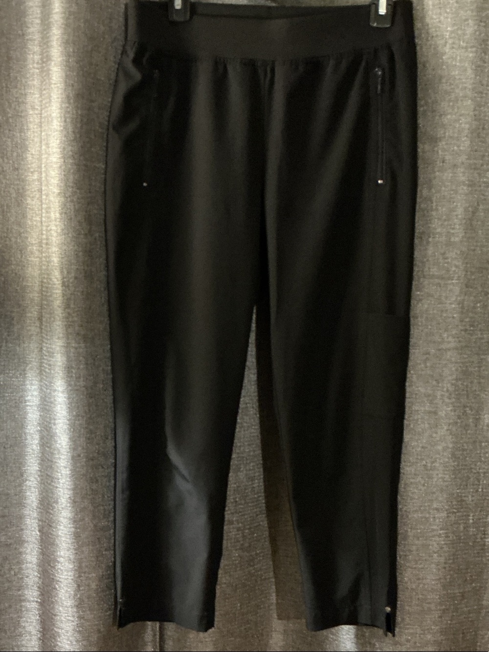 Classic Black Pull-On Capri Pants